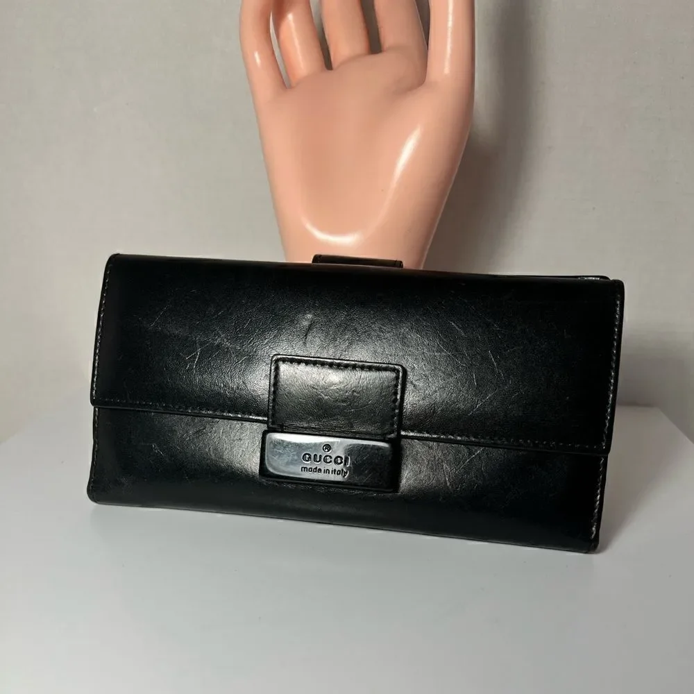 Authentic Gucci Long Wallet
